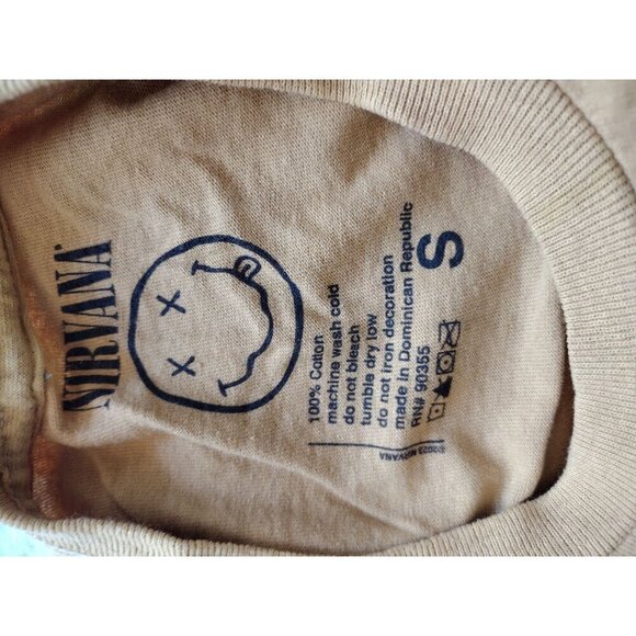 Nirvana official tshirt unisex Small new without tags - Picture 3 of 3